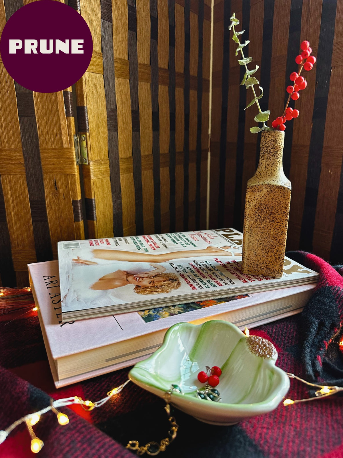 PRUNE HOLIDAY SELECTS: Japanese bud vase
